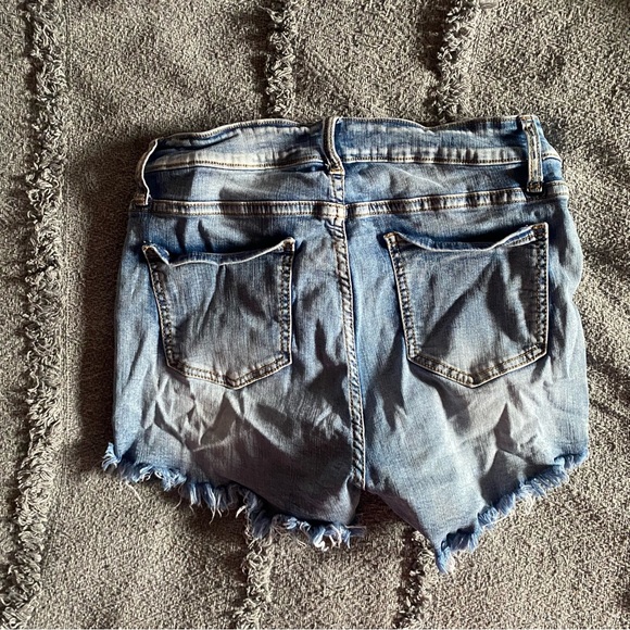 Fashion Nova Shorts - Picture 2 of 2